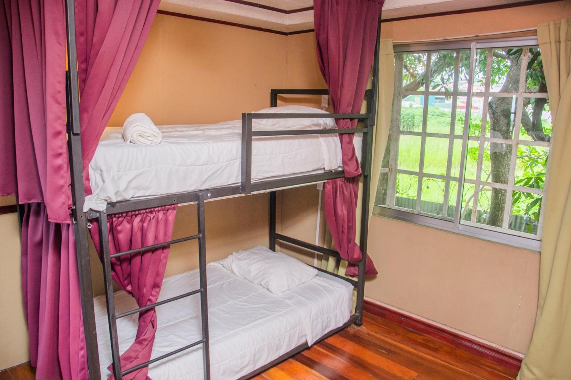 Gardens House, Airport Juan Santamaria, Alajuela, San Jose旅舍 外观 照片