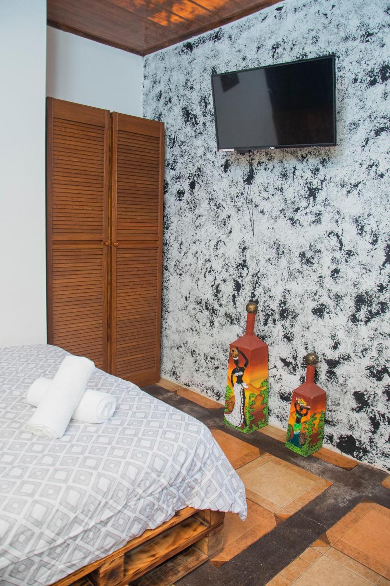 Gardens House, Airport Juan Santamaria, Alajuela, San Jose旅舍 外观 照片