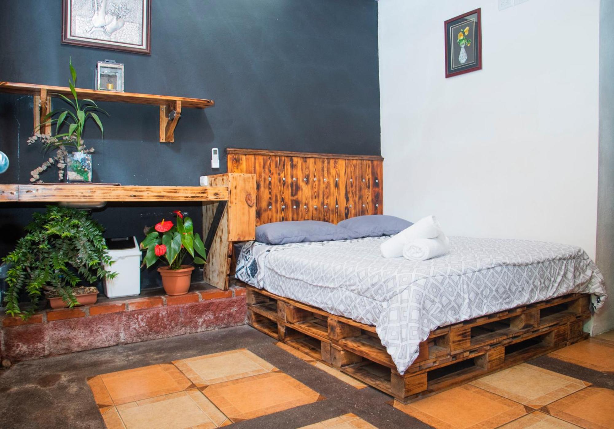 Gardens House, Airport Juan Santamaria, Alajuela, San Jose旅舍 外观 照片